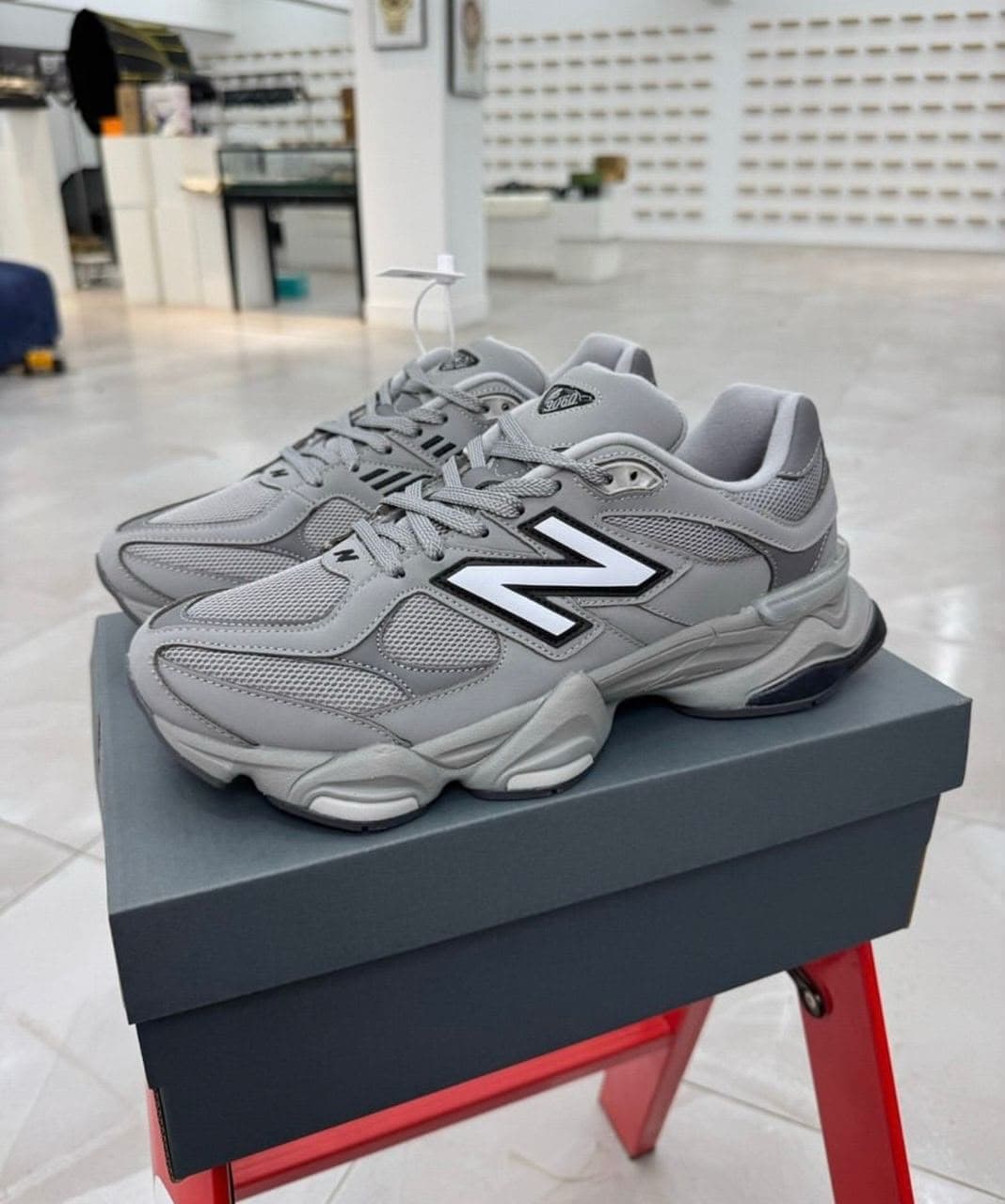 New Balance 9060 Grey