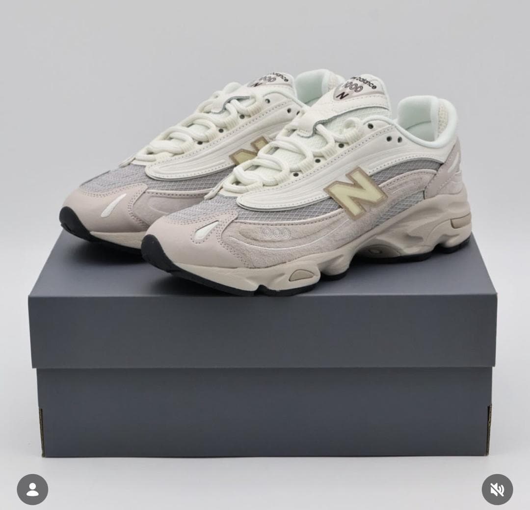 New Balance 9060 Cream White