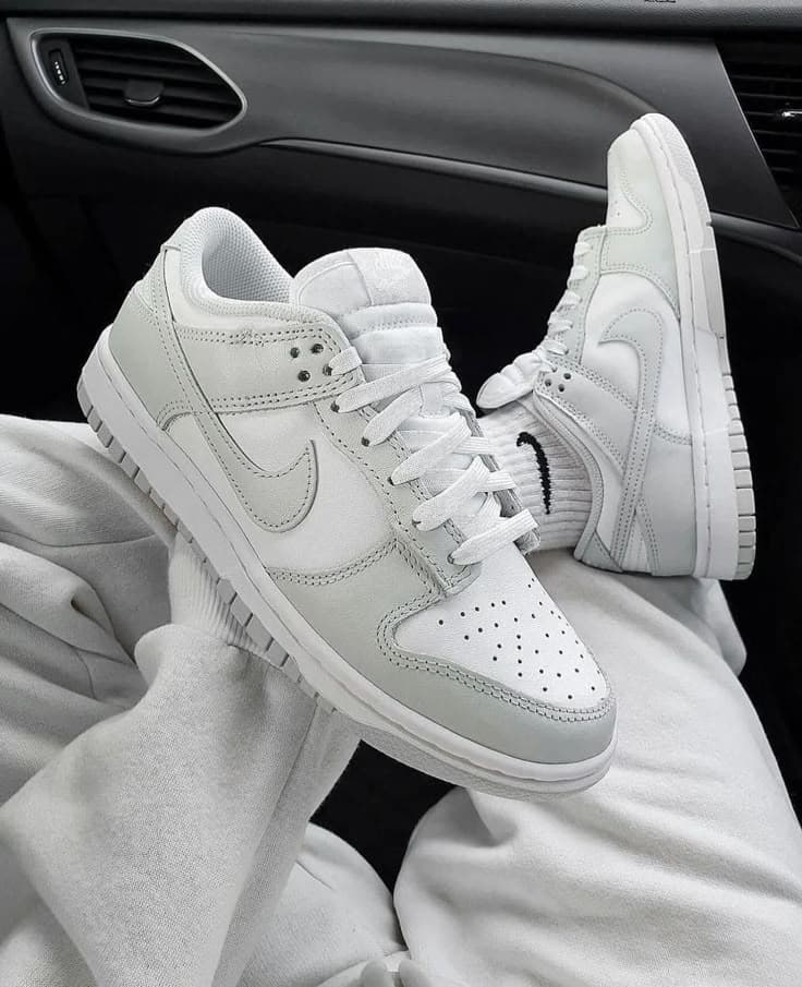 Nike Dunk Low Triple White
