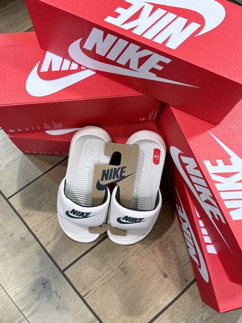 Nike Victori One Slide White