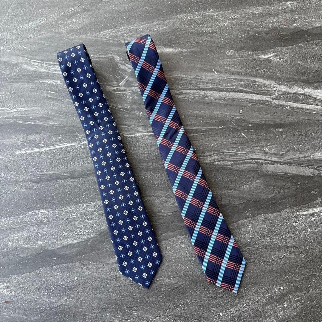 Tie & Pocket Square Set ā Style 19